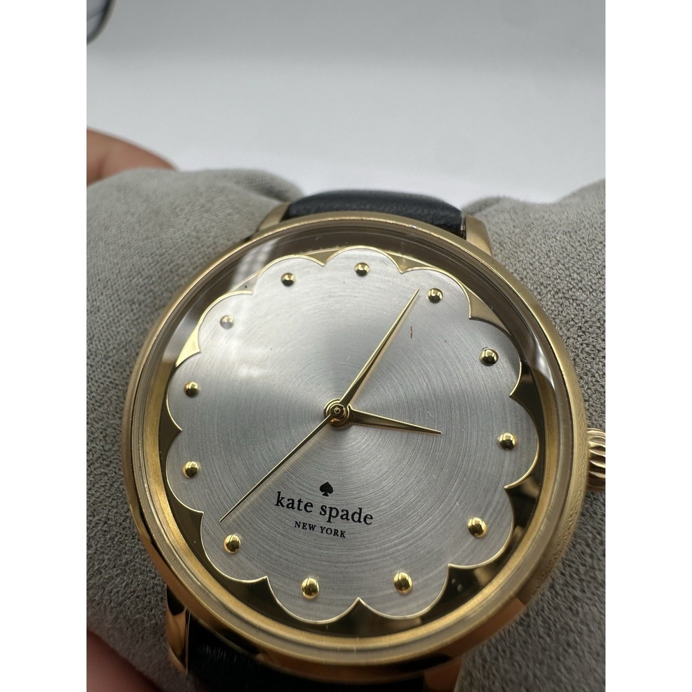 Kate Spade Scallop Watch Face Leather Band New York Gold Tone Case - Picture 6 of 8